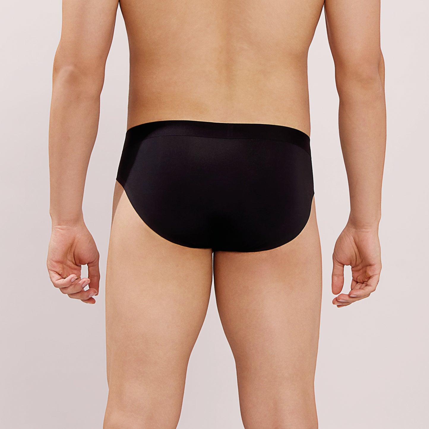 Seamless Ultra-Soft Fit – Modal Spandex Brief – M109– Black