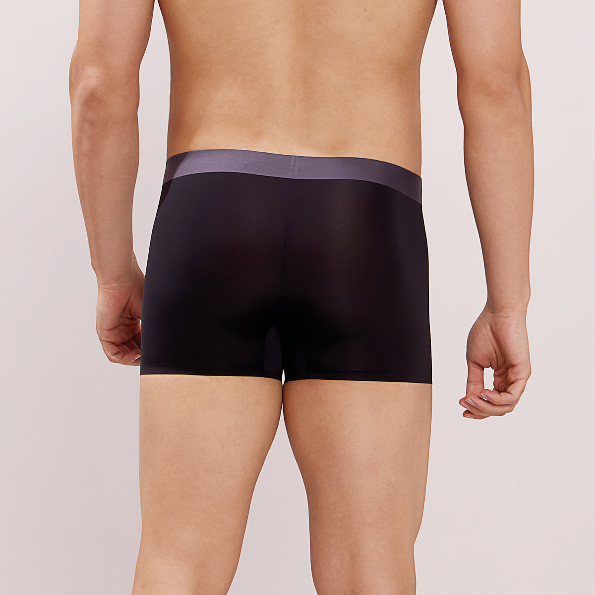 Seamless Ultra-Stretch Comfort – Microfiber Nylon Spandex Trunk – M110 – Black
