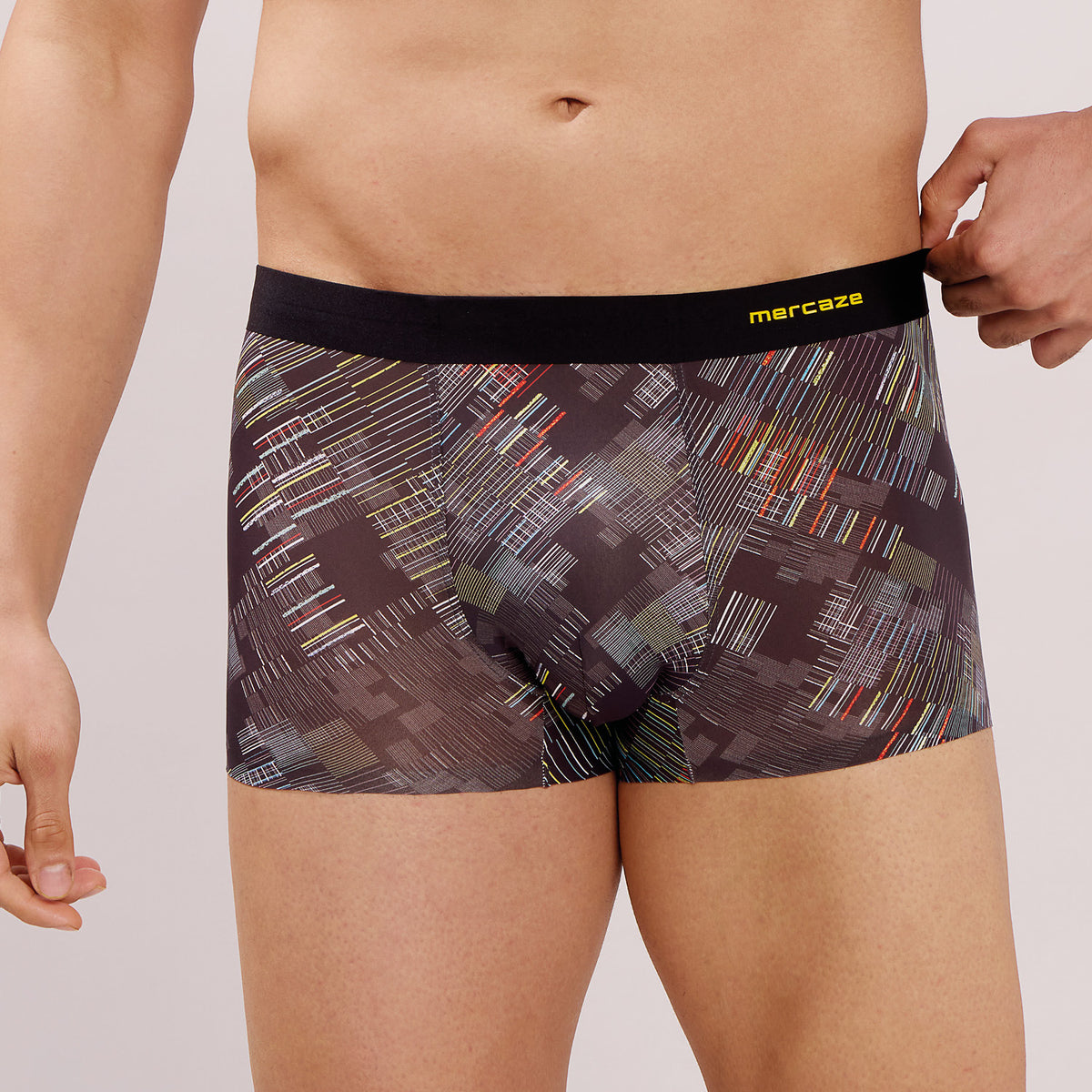 Seamless Ultra-Stretch Comfort – Microfiber Nylon Spandex Printed Trunk – M111 – Black