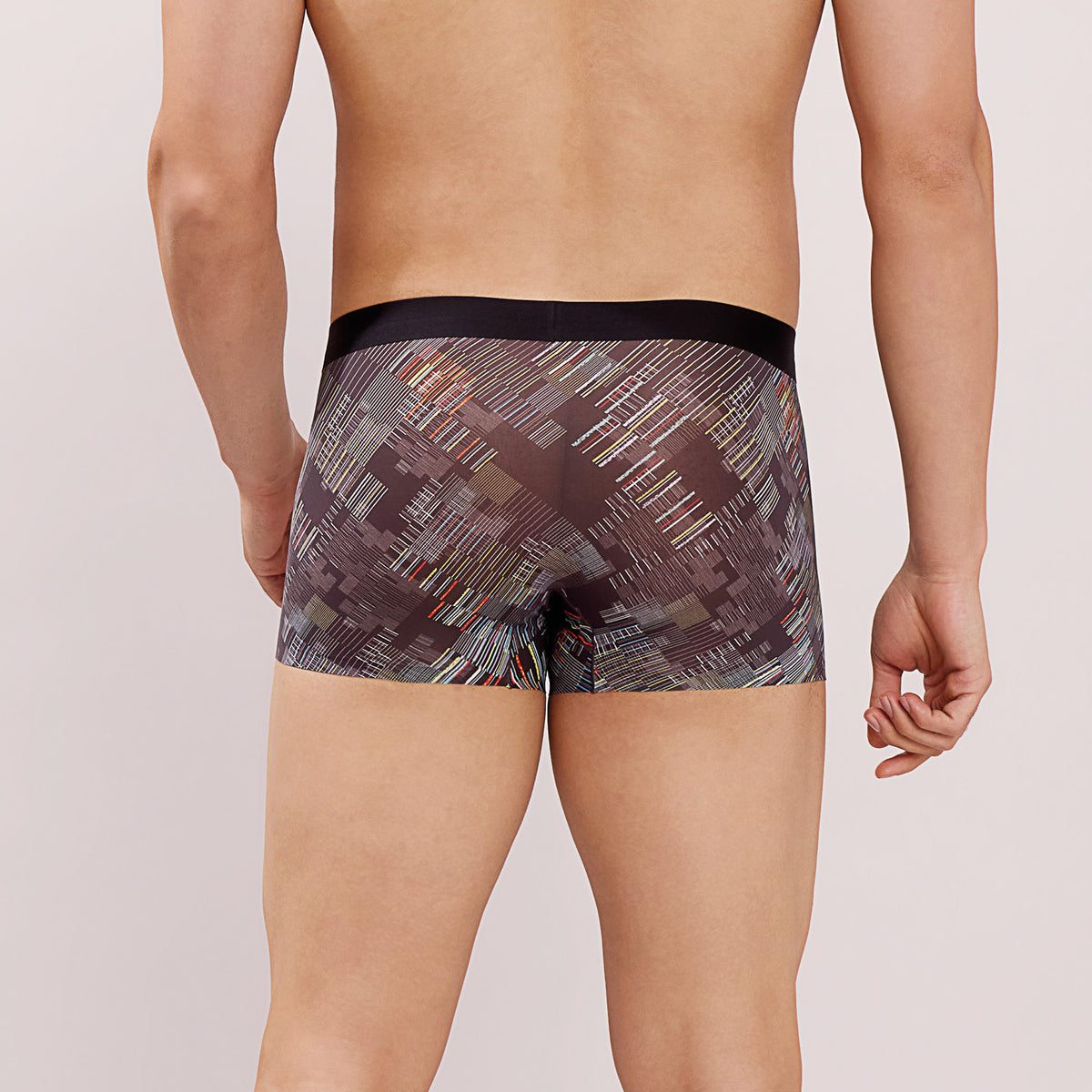 Seamless Ultra-Stretch Comfort – Microfiber Nylon Spandex Printed Trunk – M111 – Black